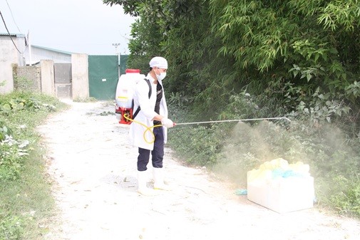 Tổ chức triển khai Tháng vệ sinh, tiêu độc, khử trùng môi trường để tiêu diệt mầm bệnh