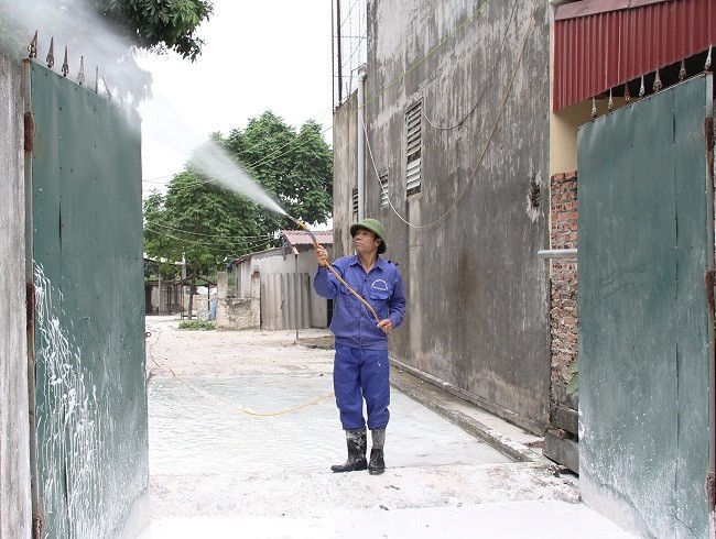 Bắc Giang: Trên 5,2 nghìn lít hóa chất được sử dụng trong Tháng vệ sinh tiêu độc khử trùng phòng,...