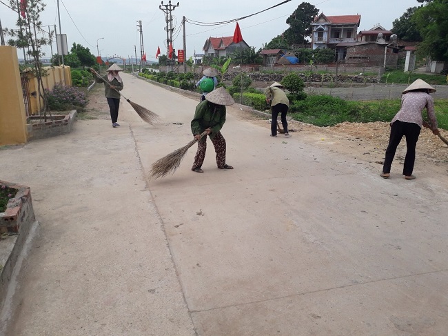 Phụ nữ Bắc Giang tham gia xây dựng cảnh quan môi trường xanh-sạch-đẹp